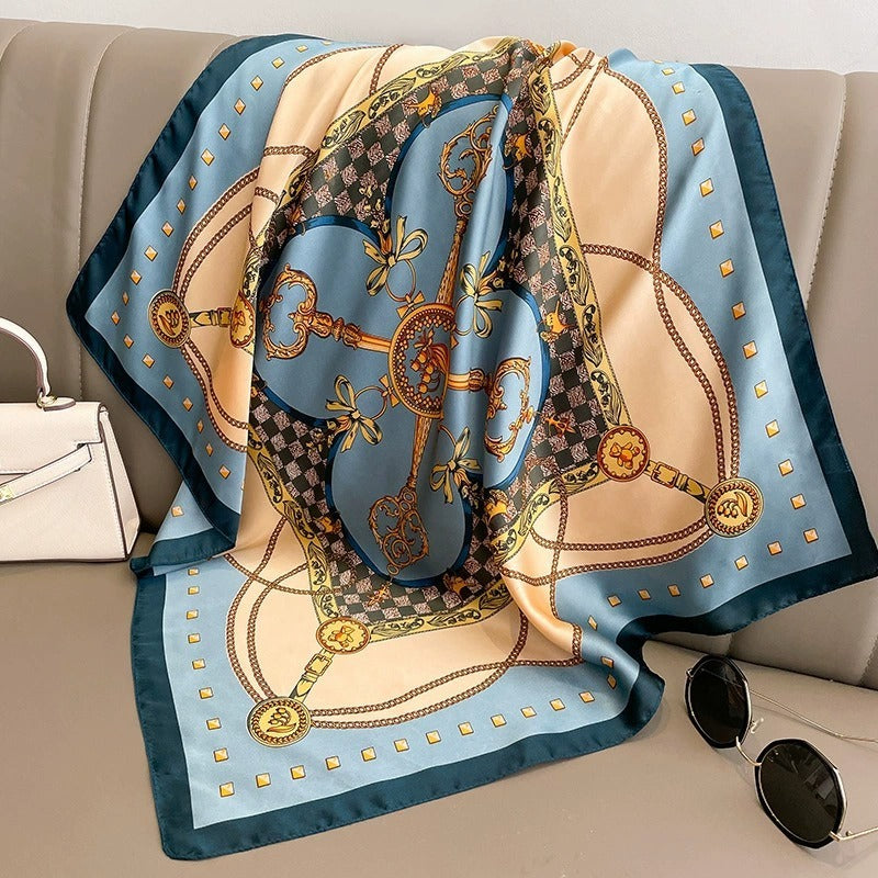 Small square scarf, chain print, versatile silk scarf, women's fashionable temperament scarf, neck scarf